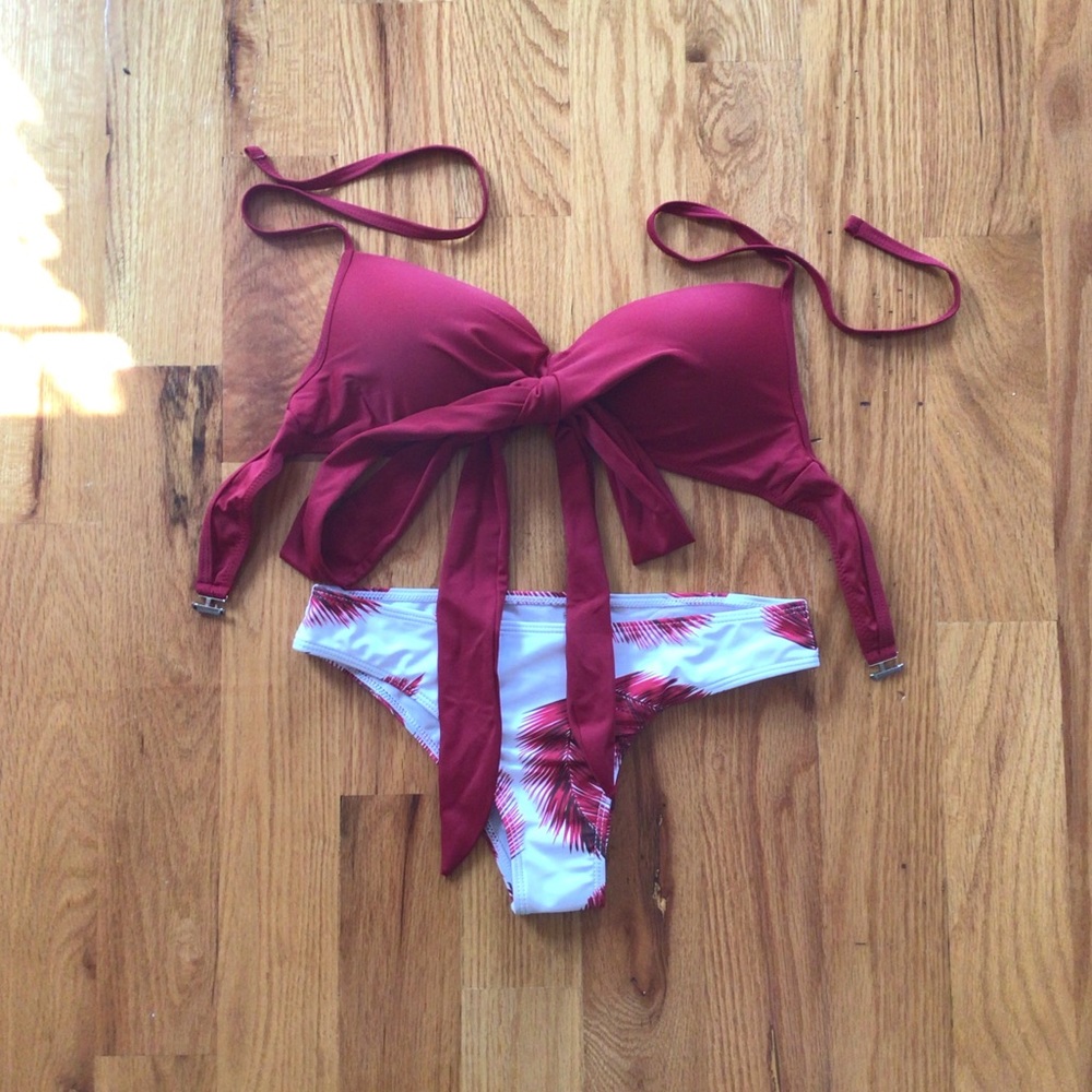 Bikini‎